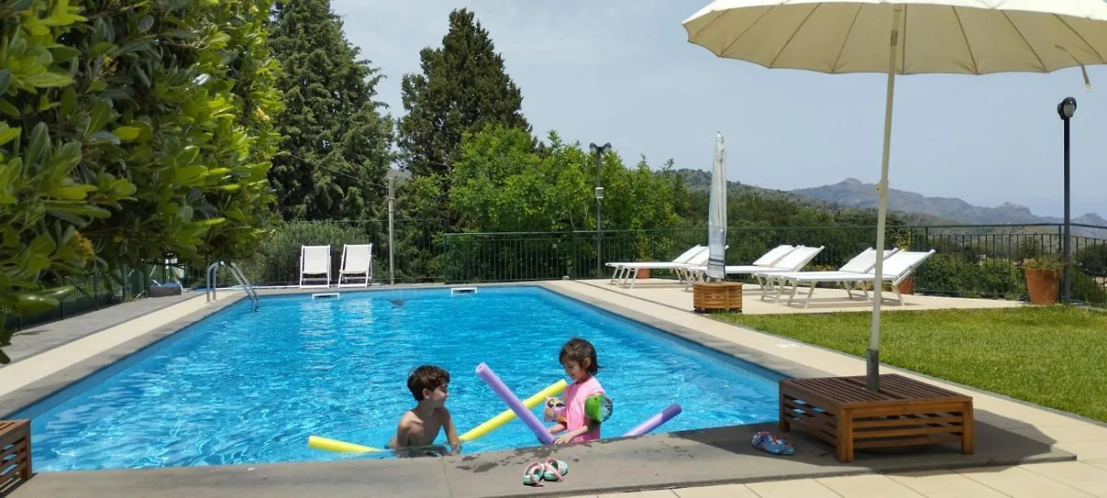 Villa Capogrecale - Piscina Riscaldata Piedimonte Etneo