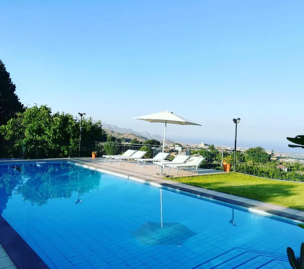 Villa Capogrecale - Piscina Riscaldata Piedimonte Etneo