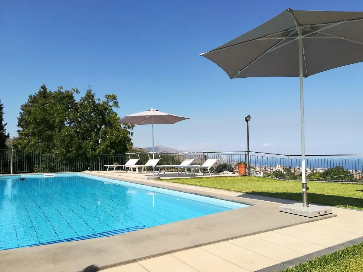 Villa Capogrecale - Piscina Riscaldata Piedimonte Etneo