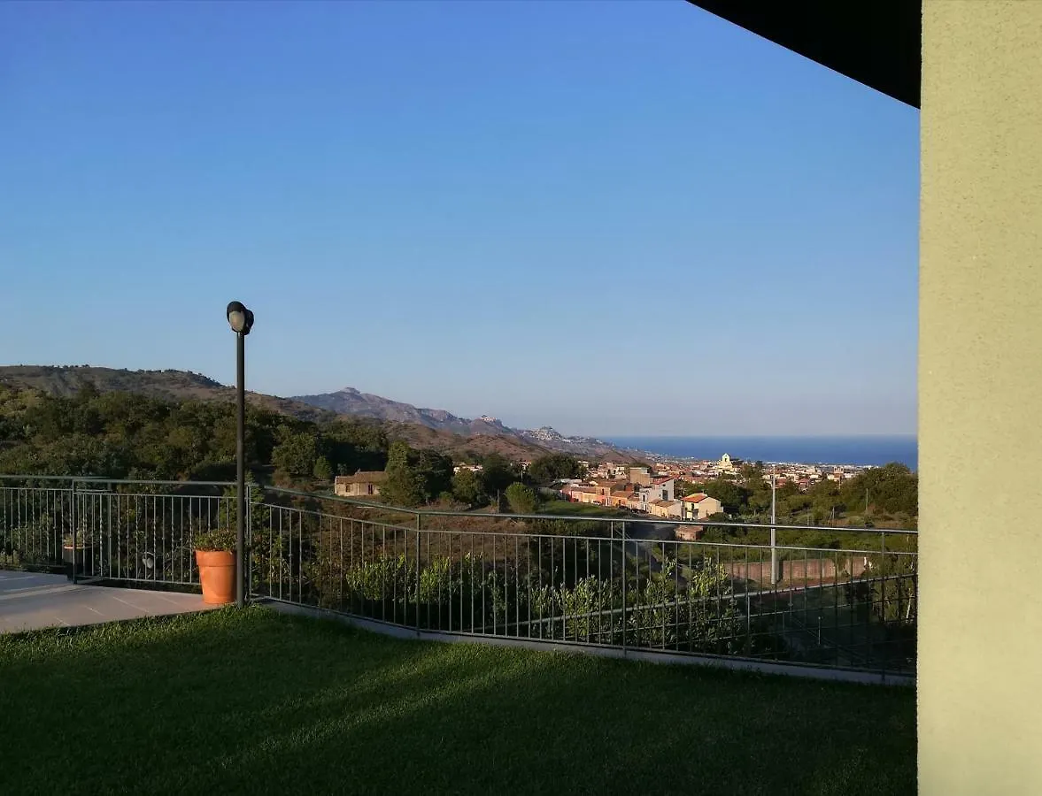 Villa Capogrecale - Piscina Riscaldata Piedimonte Etneo